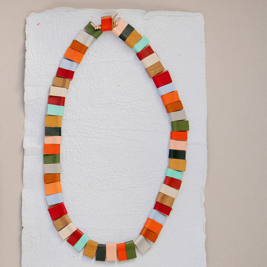 Collar Trópico de colores - moda sostenible