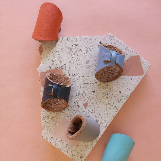 Anillos de cuero - Se ajustan perfectamente a tu dedo